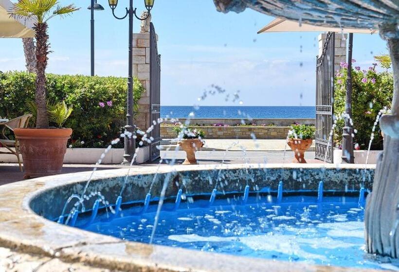 غرفة قياسية مطلّة علي البحر, Costa D'oro