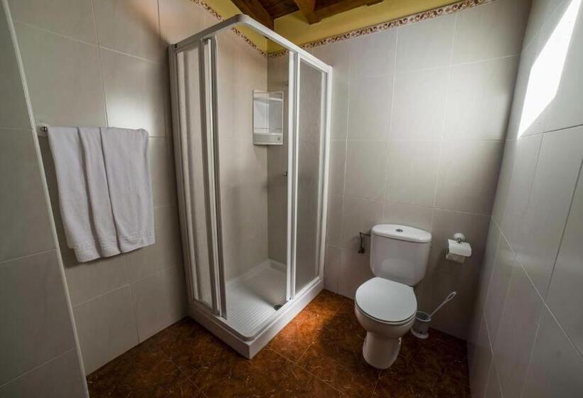 スタンダードトリプルルーム, El Canton