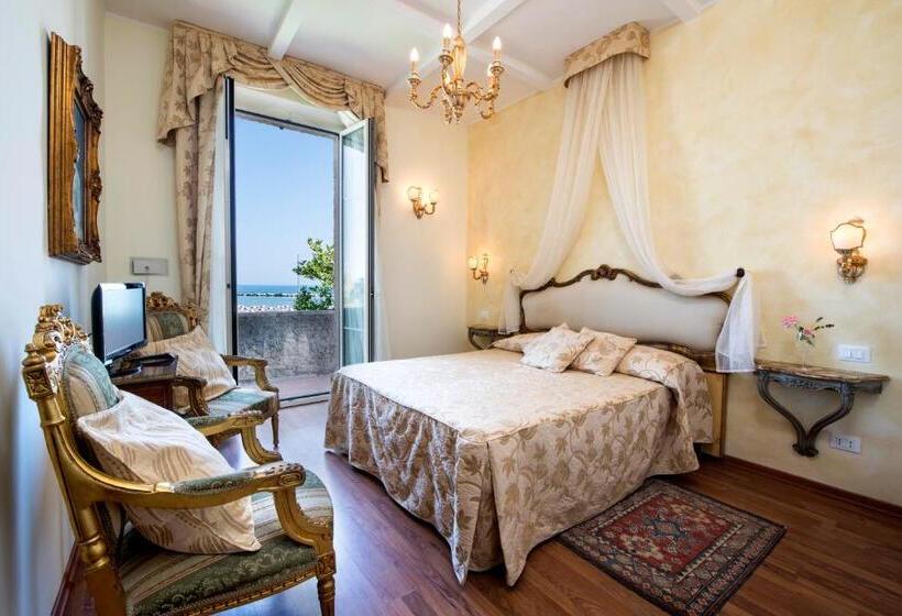 اتاق استاندارد با بالکن و چشم‌انداز دریا, Locanda Delle Dune