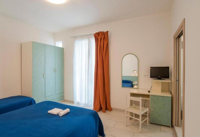 标准单人间, Zamagna