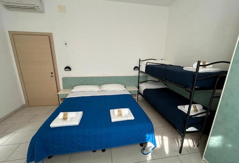 四人标准间, Zamagna