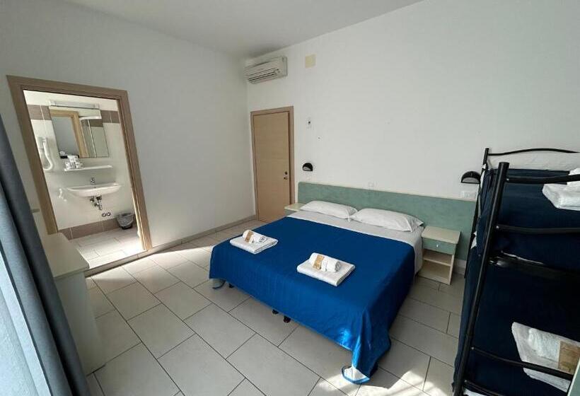 四人标准间, Zamagna