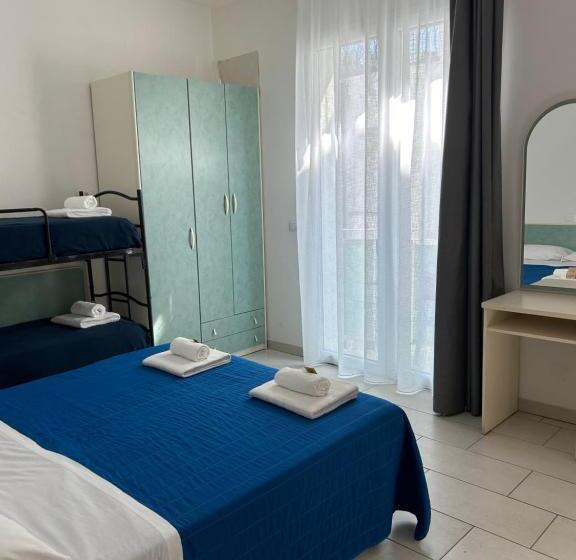 四人标准间, Zamagna