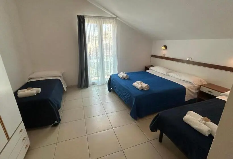 Economy Quadruple Room, Zamagna