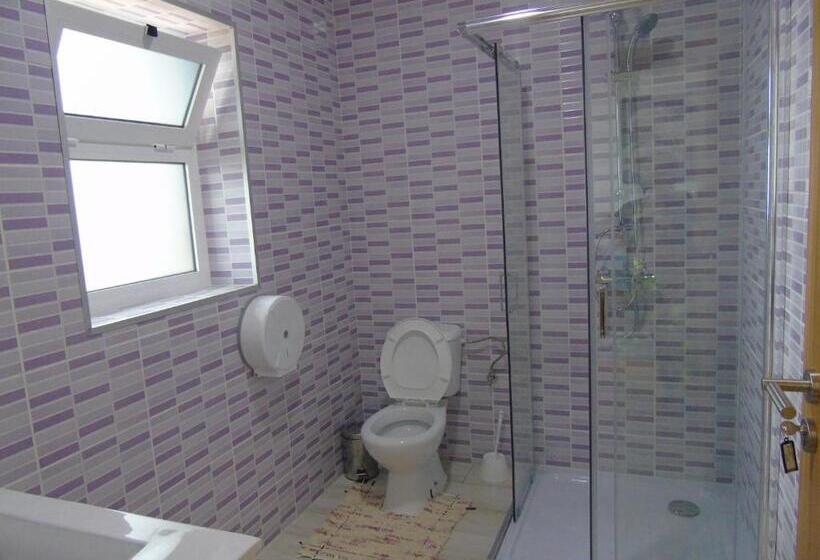 Номер Стандарт Трехместный, Marficas Hostel