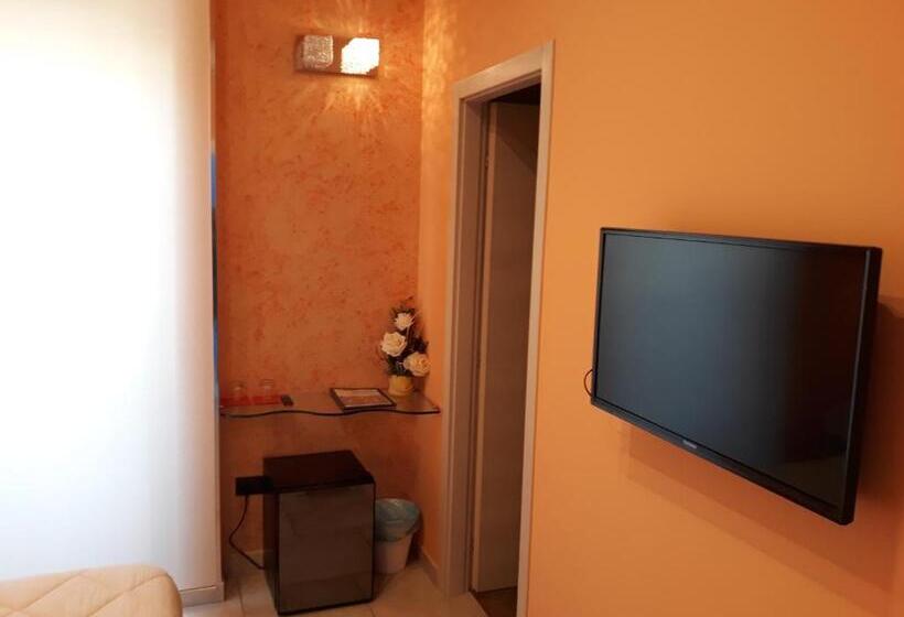 Номер Стандарт с Балконом, Mediterraneo B&b