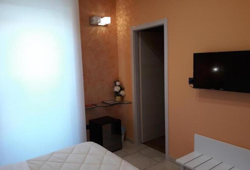 Номер Стандарт с Балконом, Mediterraneo B&b