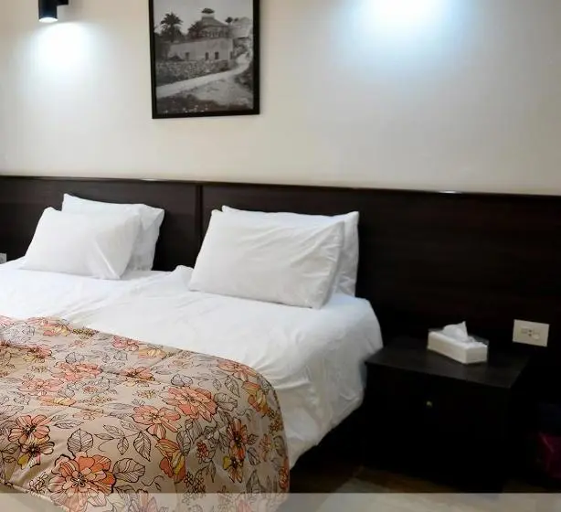 اتاق استاندارد یک نفره, Batroun Boutique Suites