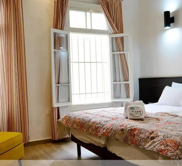 اتاق استاندارد یک نفره, Batroun Boutique Suites