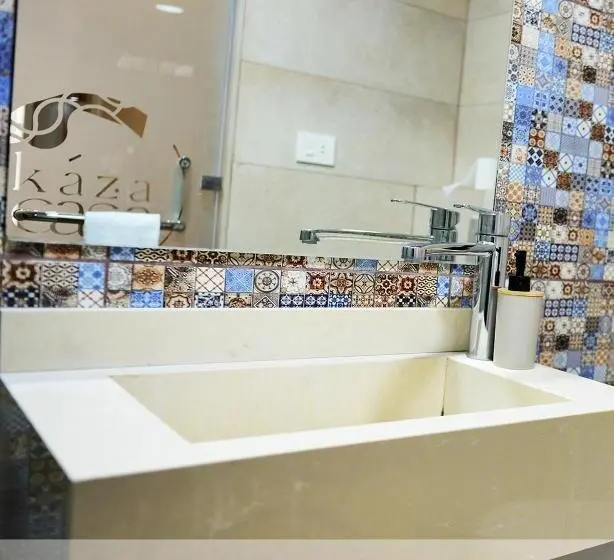 اتاق استاندارد یک نفره, Batroun Boutique Suites