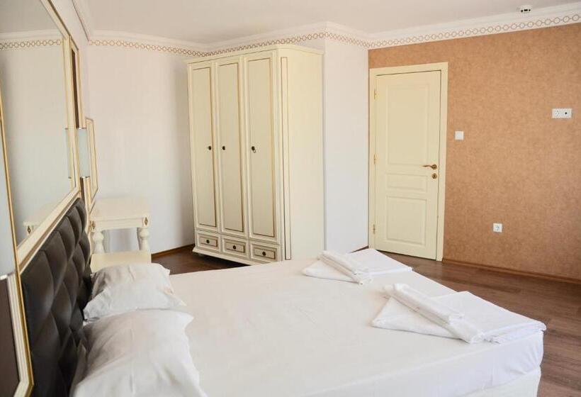 オーシャンビューの１ベッドルームデラックスアパート, Golden Rainbow Beach