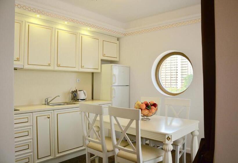 ２ベッドルームアパートメント, Golden Rainbow Beach