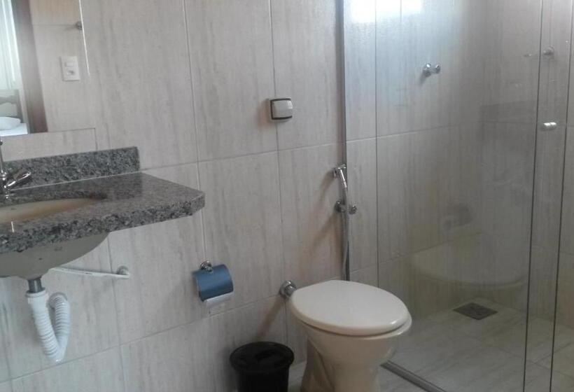 סוויטה משפחתית, Avila