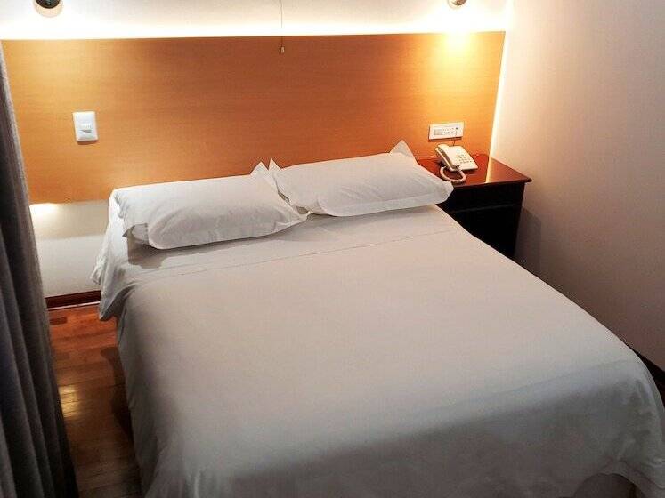 스탠다드 싱글 룸, Carmelo Miraflores