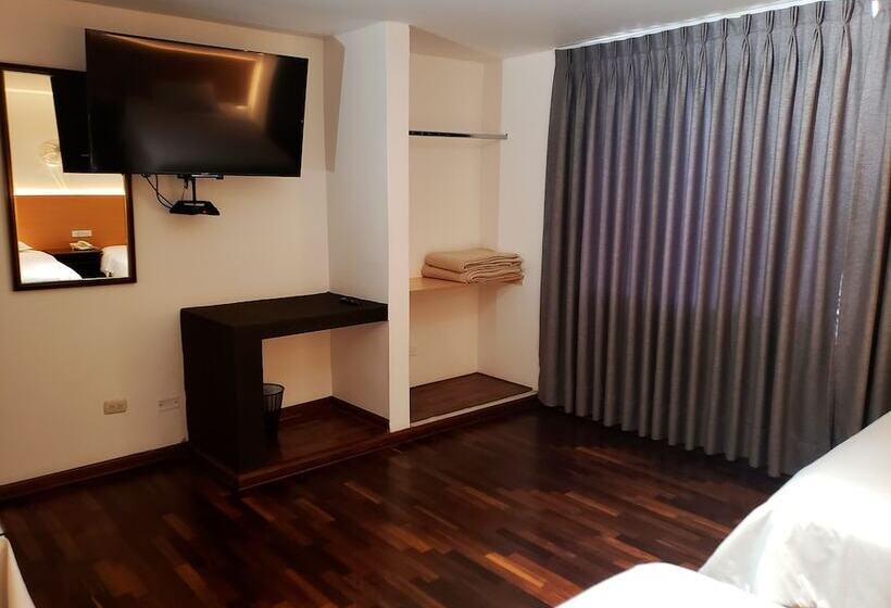 스탠다드 룸, Carmelo Miraflores