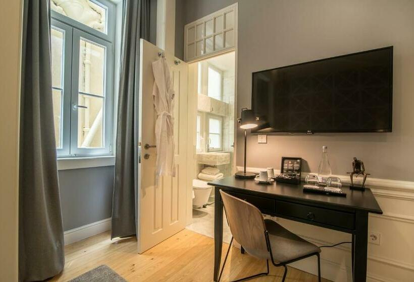 Quarto Clássico com Vistas, Da Baixa