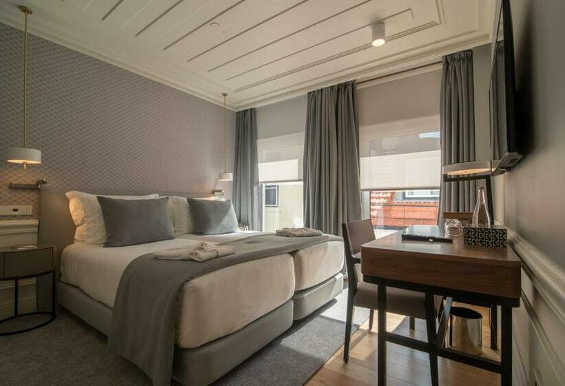 Quarto Familiar, Da Baixa