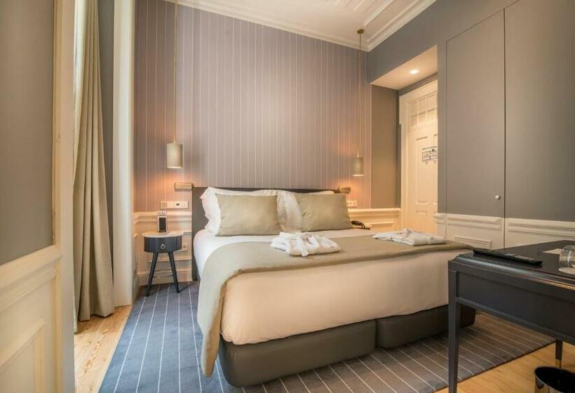 Quarto Clássico Vista Cidade, Da Baixa