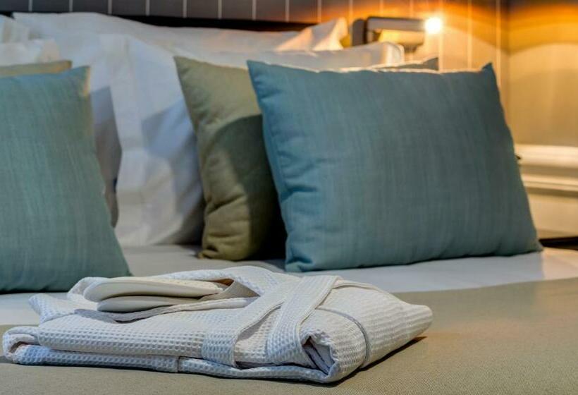 Quarto Básico Interior, Da Baixa