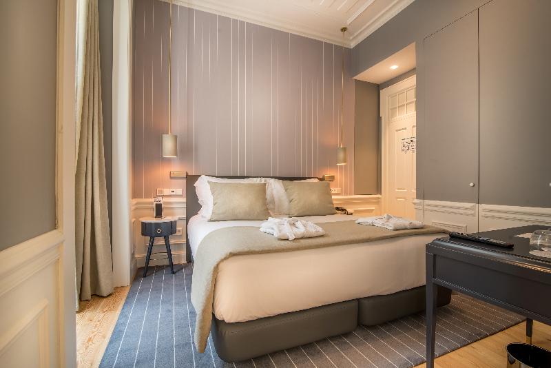 Quarto Clássico Vista Cidade, Da Baixa