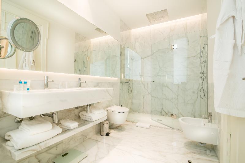 Quarto Clássico Vista Cidade, Da Baixa