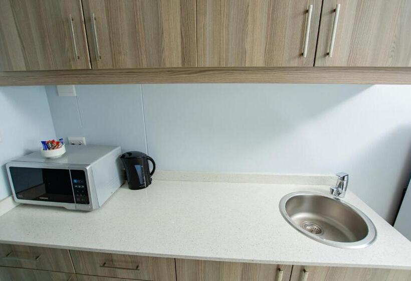 スタンダードスタジオ, Ocean Breeze