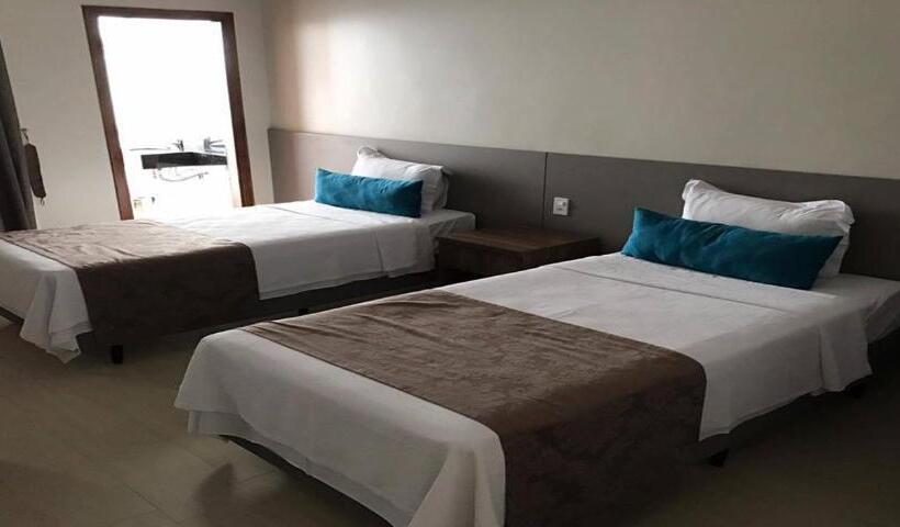 Quarto Estandar, Racini Suites