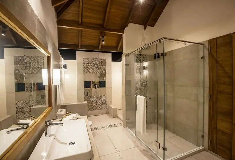 Villa 1 Makuuhuone, Reethi Faru, Bio Luxury Resort