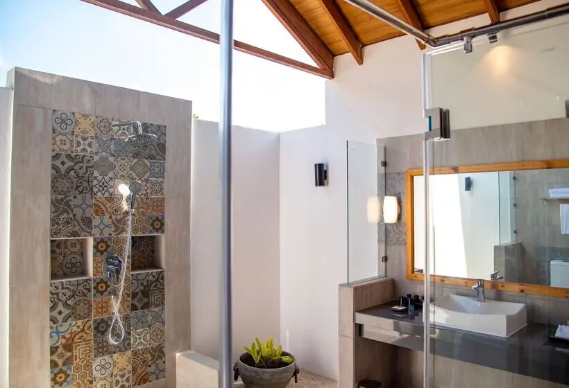 Villa 1 Makuuhuone, Reethi Faru, Bio Luxury Resort