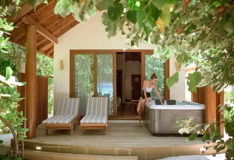Deluxe-villa 1 Makuuhuone, Reethi Faru, Bio Luxury Resort