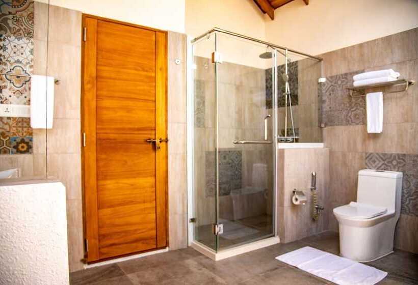 ویلای لوکس 1 خوابه, Reethi Faru, Bio Luxury Resort