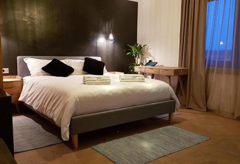 غرفة قياسية مزوَّدة بشُرفة, Boutique Rooms Luna