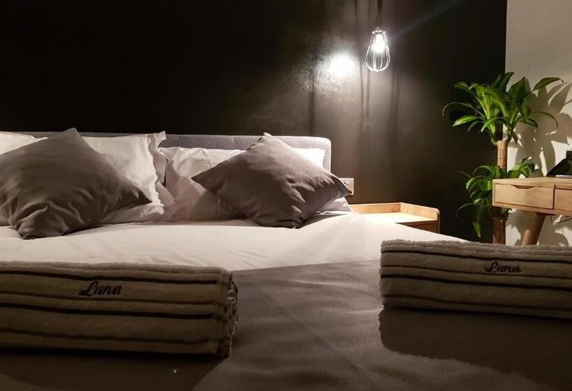 Номер Стандарт с Балконом, Boutique Rooms Luna