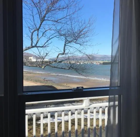キングサイズベッドのデラックスルーム, Come From Away B&b