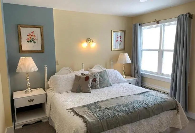 キングサイズベッドのスタンダードルーム, Come From Away B&b