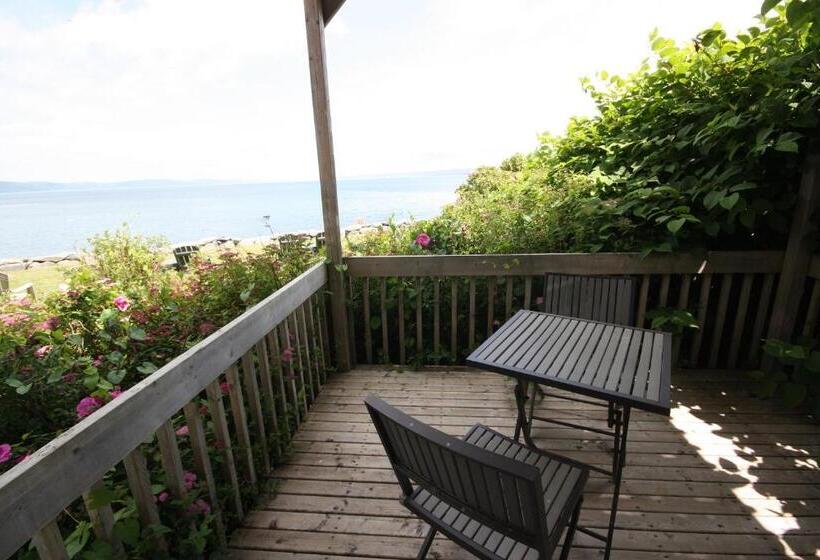 Номер Стандарт Вид на Сад, Come From Away B&b