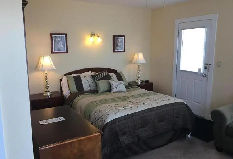 オーシャンビュースタンダードルーム, Come From Away B&b