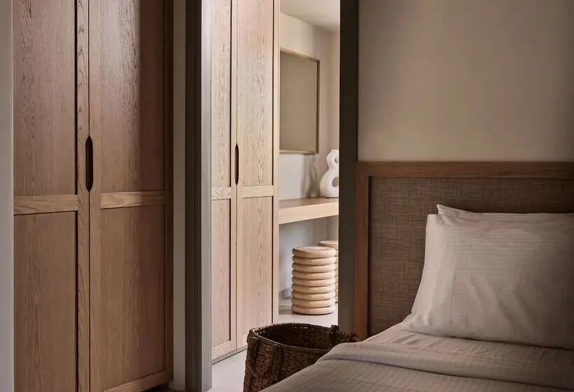 سوییت خانوادگی, Alamis Hotel & Apartments