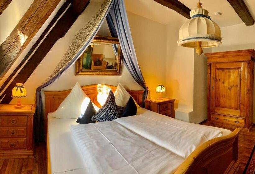 غرفة قياسية, Altfraenkische Weinstube