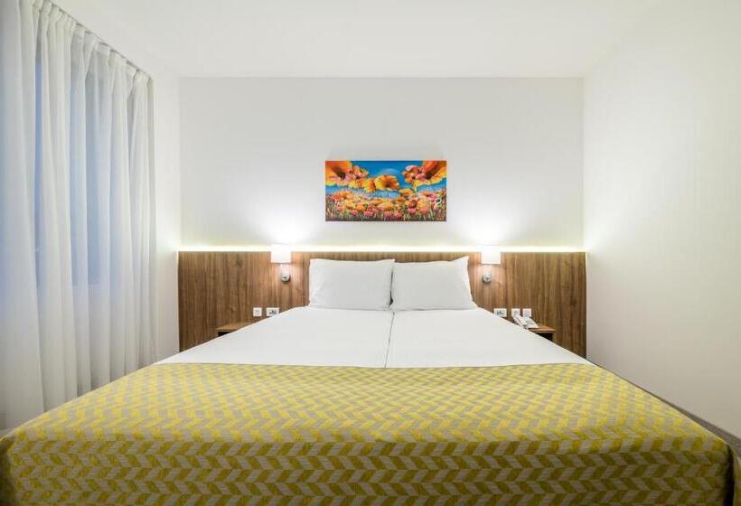 スタンダードルーム, Garden Hill