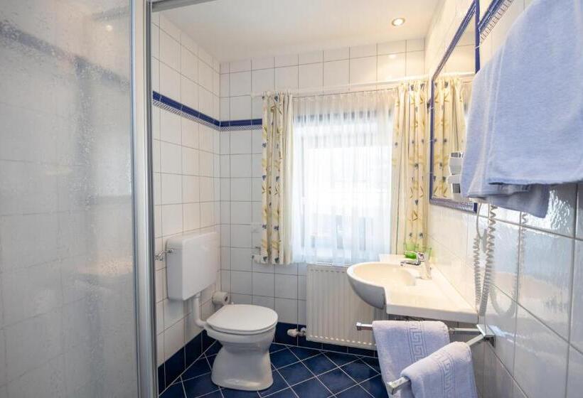 اتاق استاندارد با بالکن, Hammerwirt Forellenhof