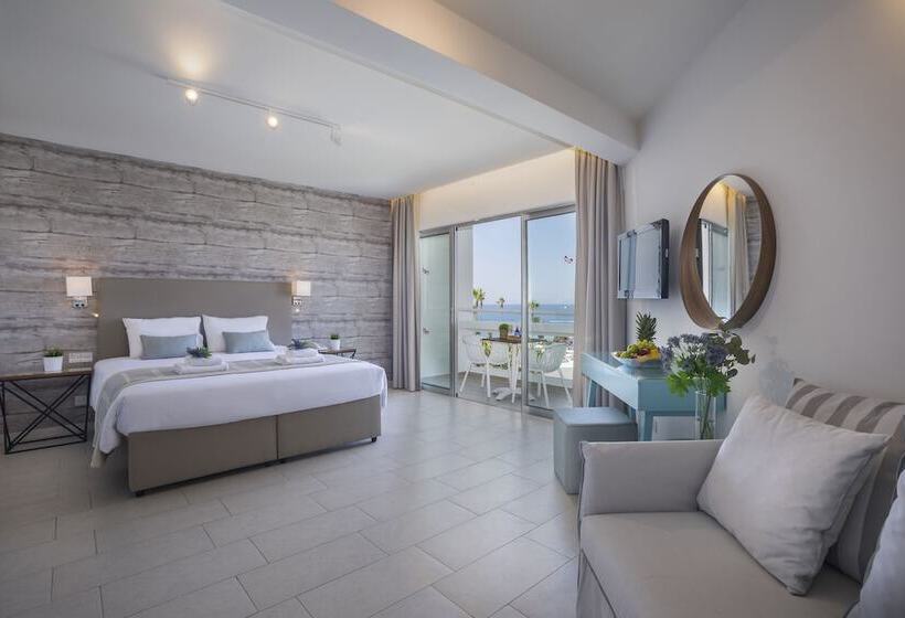 חדר סופריור נוף לים, Leonardo Plaza Cypria Maris Beach Hotel & Spa