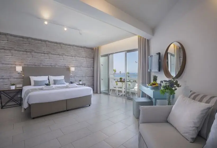オーシャンビューデラックスジュニアスイート, Leonardo Plaza Cypria Maris Beach Hotel & Spa