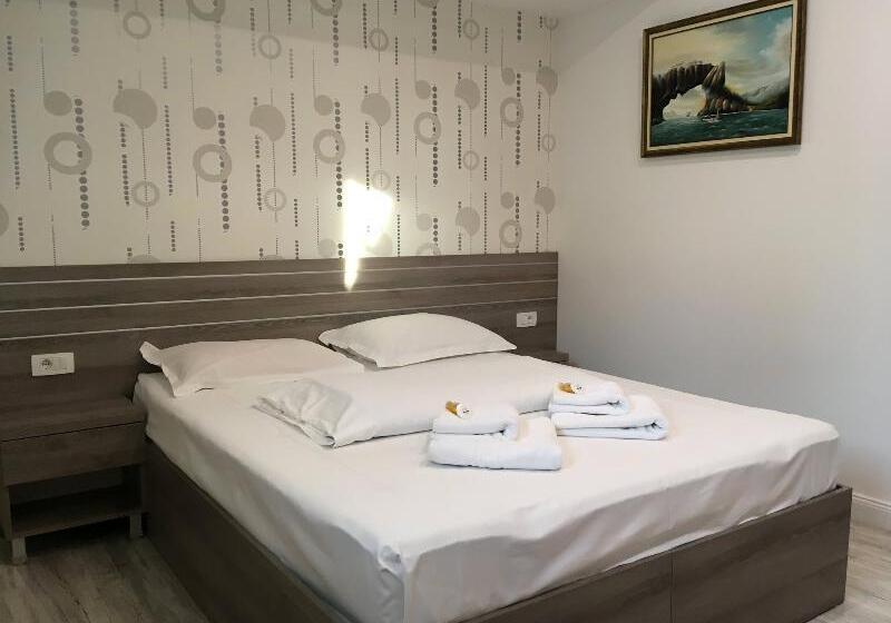 اتاق لوکس, Liad City Center