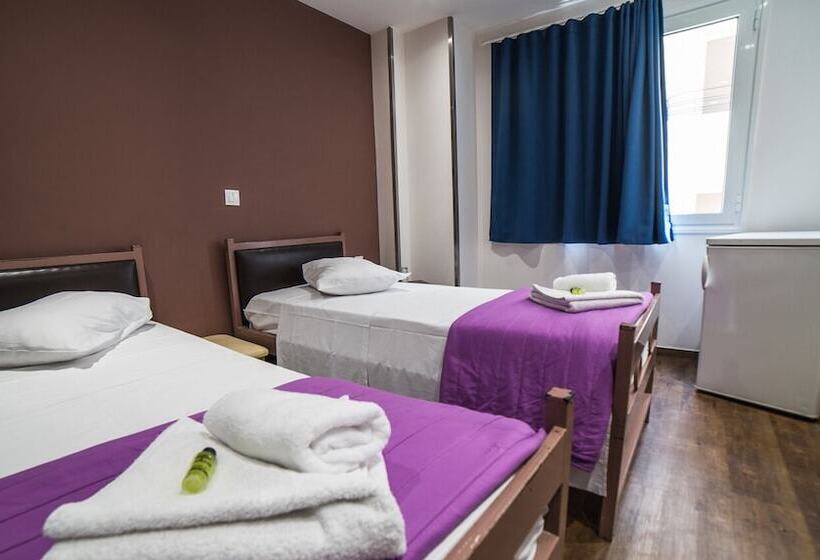 חדר סטנדרט, Mansion