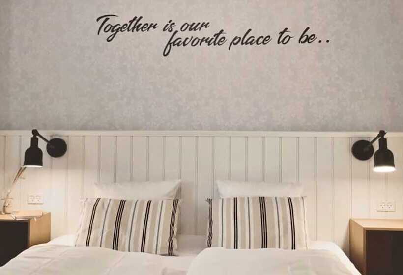 침실 2개 아파트, Marie