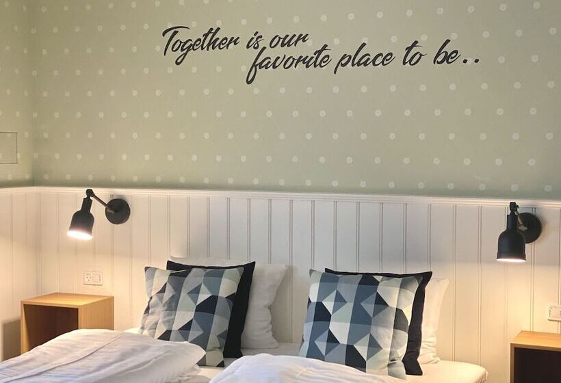 주니어 스위트, Marie