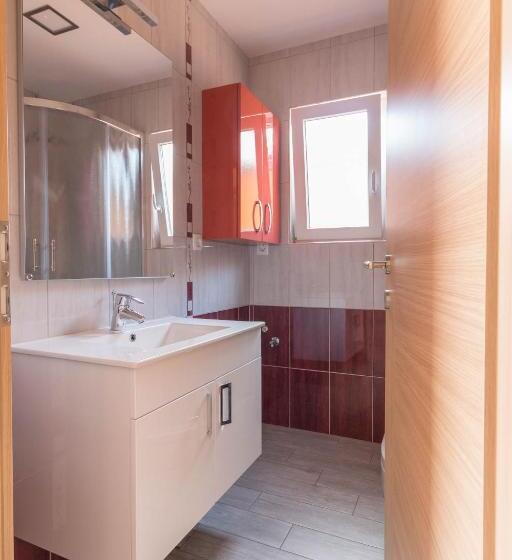 １ベッドルームハウス, Odmoree Camp & Hostel