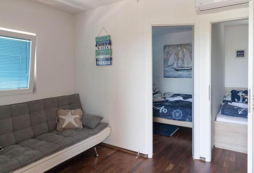 １ベッドルームハウス, Odmoree Camp & Hostel