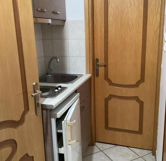 スタンダードスタジオ, Alexandros